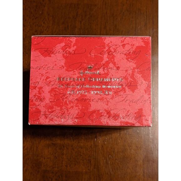 NEW 1998 AFRICAN AMERICAN HOLIDAY BARBIE HALLMARK KEEPSAKE ORNAMENT - Picture 5 of 7